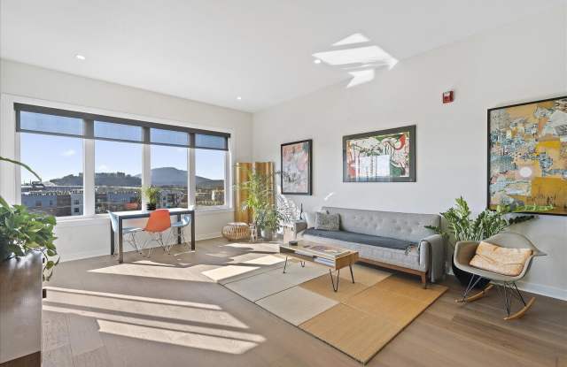 411 Fairpoint Street photos photos