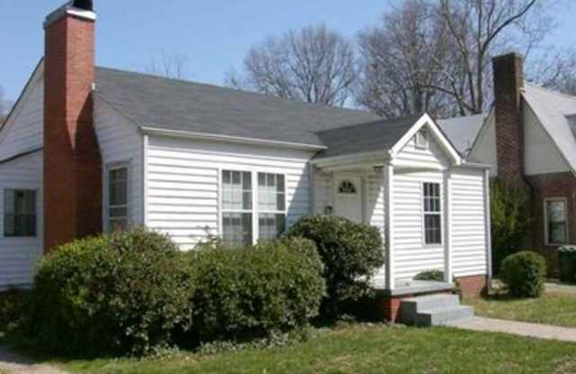 3 BR house available near Target on Lawndale! photos photos