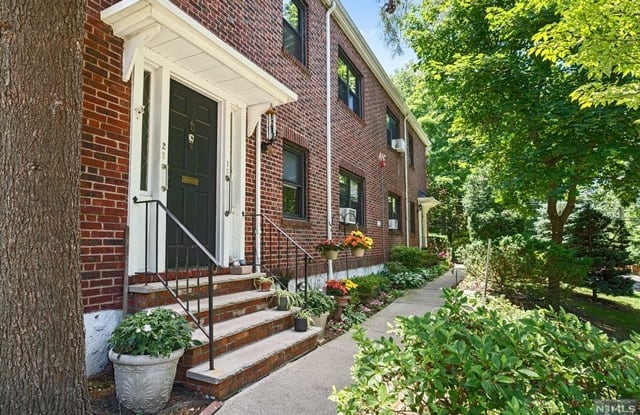 81 Chester Place - 81 Chester Place, Englewood, NJ 07631