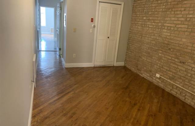 925 GARDEN ST Gallery 3