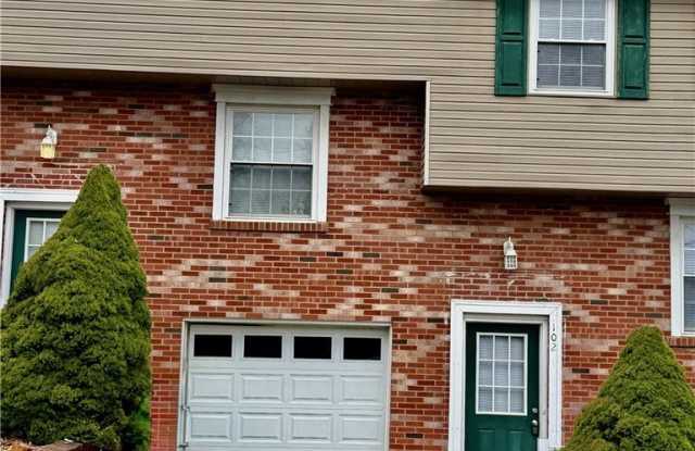 102 Blue Jay Drive photos photos