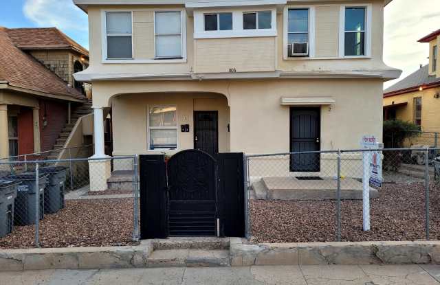 806 MUNDY Drive unit: 1 photos photos