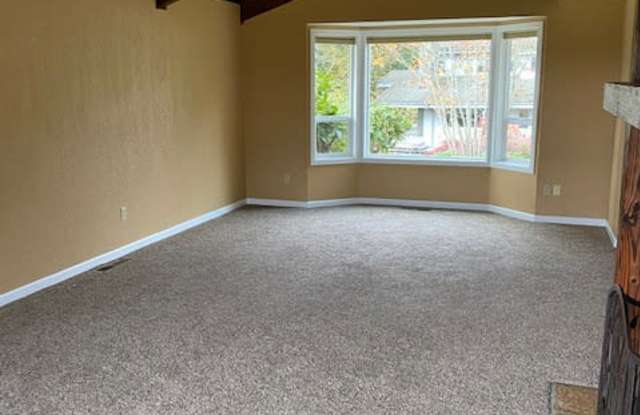 13325 Emerald Drive Northwest Gallery 4