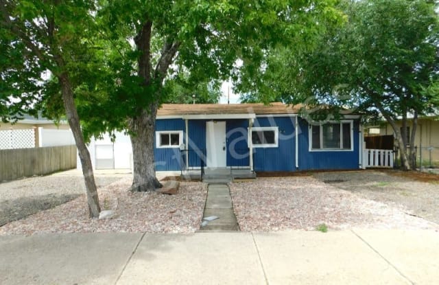 833 S Monaco Pkwy - 833 South Monaco Parkway, Denver, CO 80224