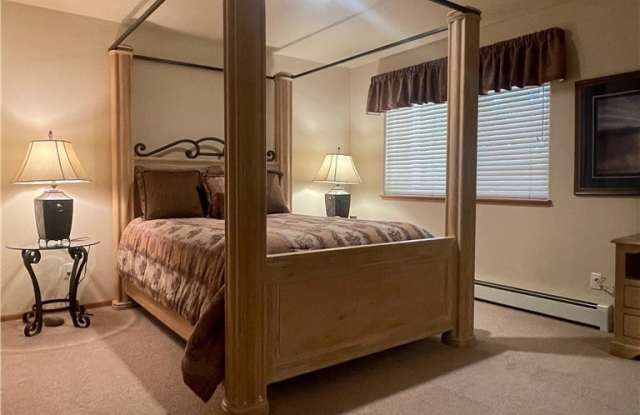 198 Country Club Drive Gallery 4