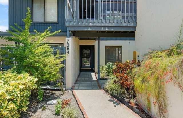 7364 CLOISTER Drive Gallery 2