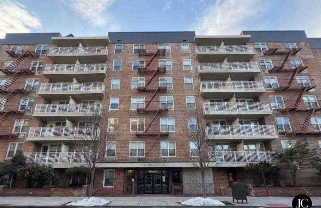 68-20 Selfridge Street unit: 3L photos photos