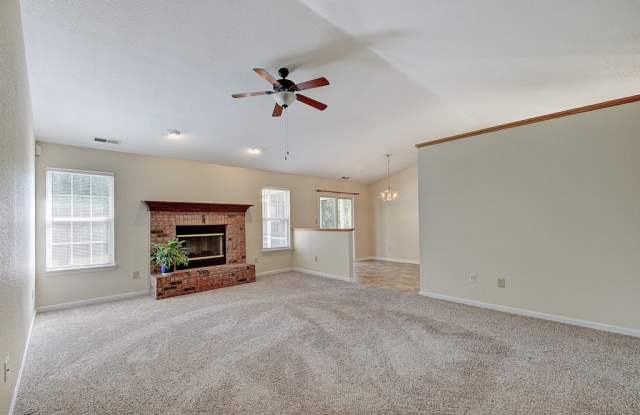 5449 Montavia Circle Gallery 2