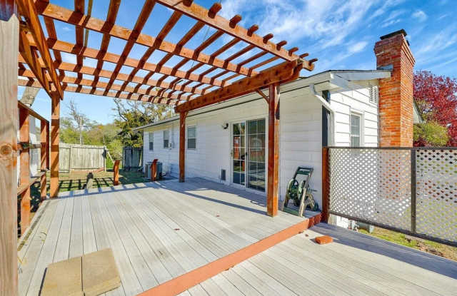 3 bed 1 bath With garage photos photos