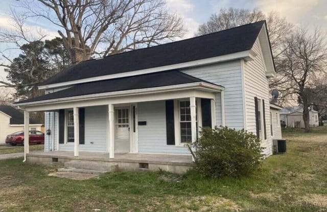 404 Second Street - 404 Second Street, Ayden, NC 28513