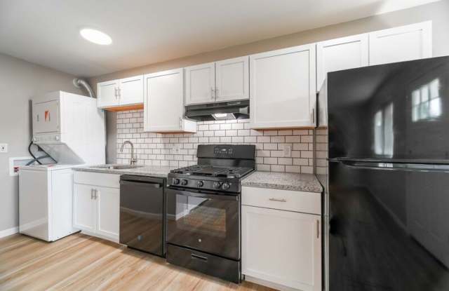 1075 Oak Street photos photos