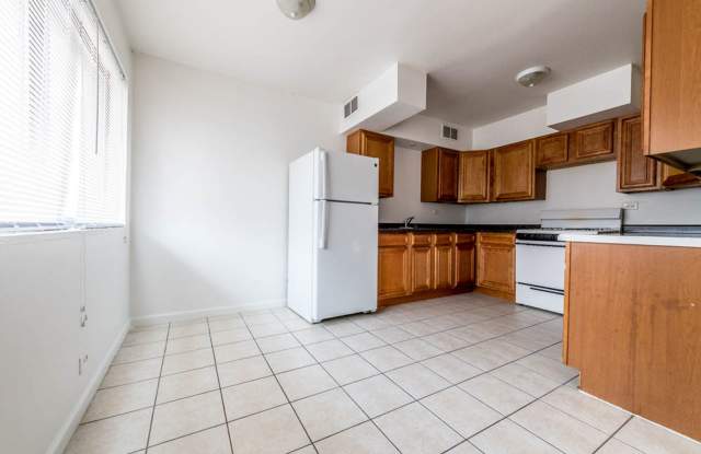 7834 S Coles Gallery 4