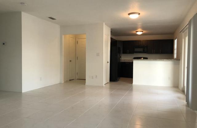 136 Pompano Dr. SE Unit D - 136 Pompano Drive Southeast, St. Petersburg, FL 33705