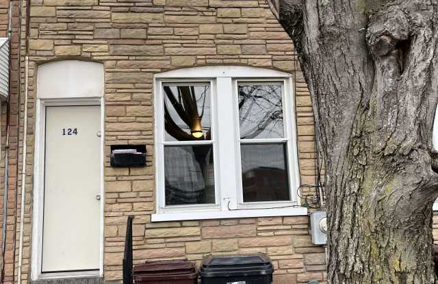 124 Lower Oak St photos photos