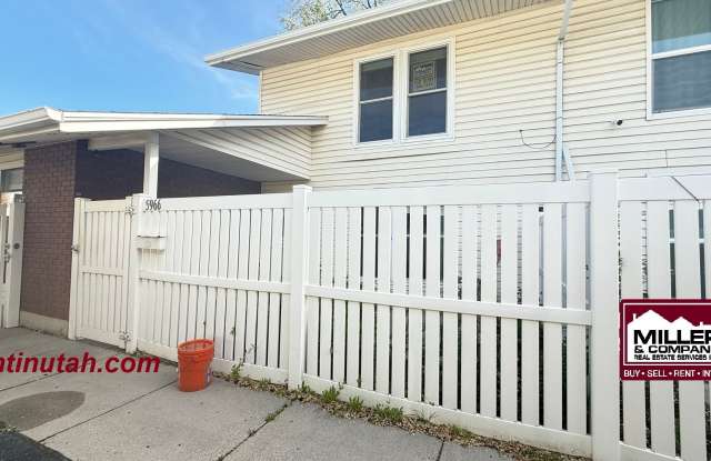 Beautiful Murray 2 Bedroom Townhouse For Rent!! photos photos