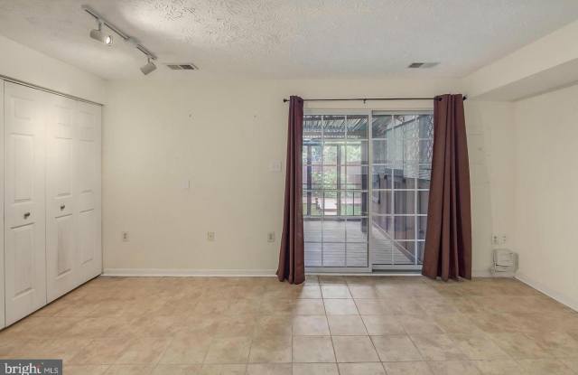 44102 TIPPECANOE Terrace Gallery 3
