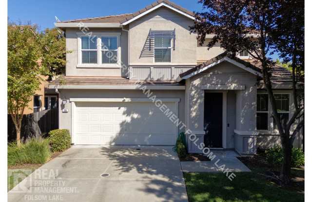 Lincoln Crossing Gated Community 3-Bedroom Home with Loft - 706 Courtyards Loop, Lincoln, CA 95648
