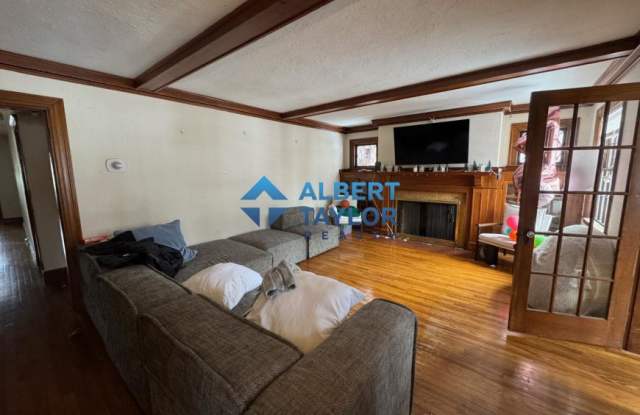 44 Kirkwood Gallery 3