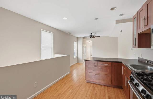 1301 WASHINGTON Boulevard Gallery 4