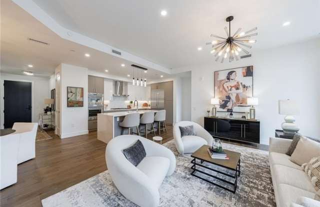 2425 Peachtree Road NE unit: 503 photos photos