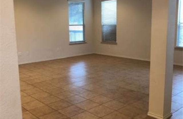 700 Big Spring DR Gallery 4