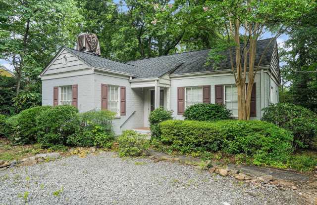 2 bdrm, 1 bath near Emory and the CDC. - 1938 North Decatur Road, Druid Hills, GA 30307 2 bdrm, 1 bath near Emory and the CDC. - 1938 North Decatur Road, Druid Hills, GA 30307