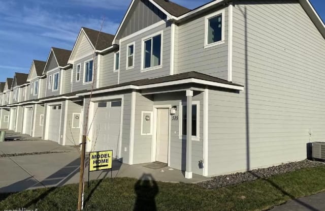3982 W 5th Pl, Kennewick WA - 3982 W 5th Pl, Kennewick, WA 99336