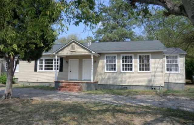 2BR for $895! Total Electric + Section 8 Welcome Gallery 3