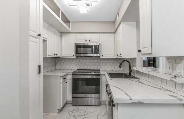 Perfect 1 Bedroom 1 Bathroom Available - 309 Stratford Street, Houston, TX 77006