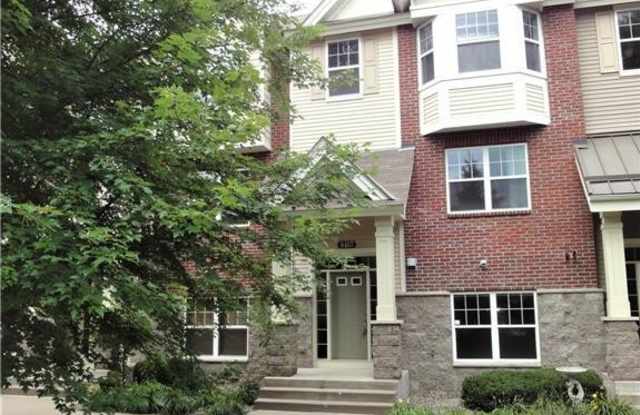 8457 Emery Parkway N Gallery 2