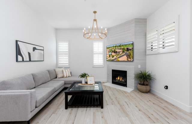 7027 N Scottsdale Road Gallery 2