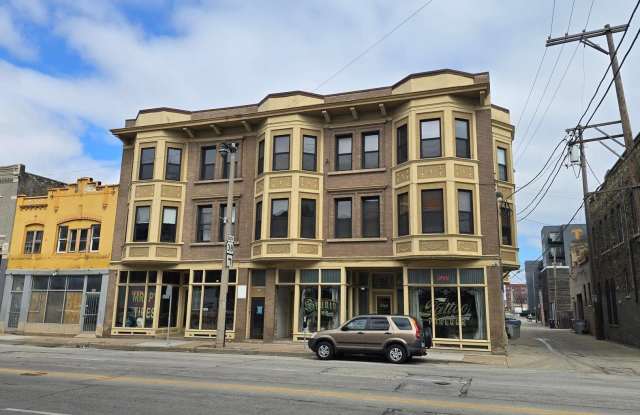 526 W National Ave photos photos