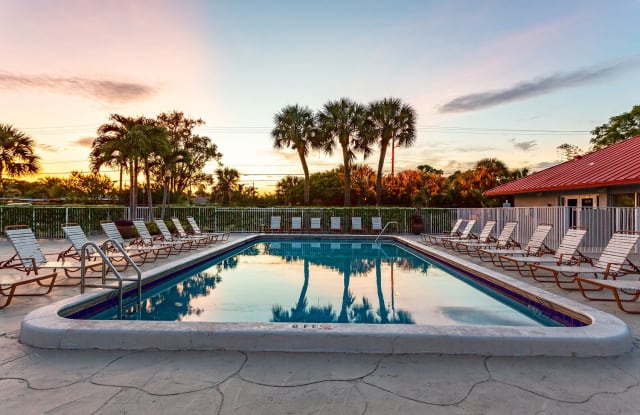 Costa Del Lago photos photos