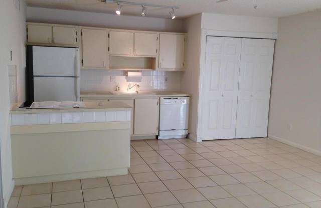 643 Executive Center Drive photos photos