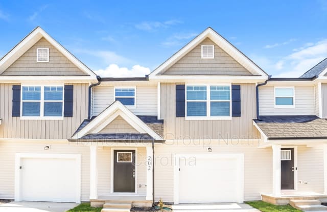 202 Beaumont Cir - 202 Beaumont Circle, Davidson County, NC 27012