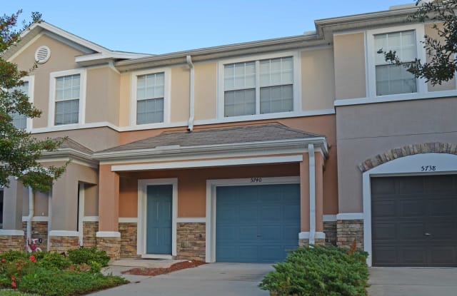5740 SANDSTONE WAY - 5740 Sandstone Way, Jacksonville, FL 32258