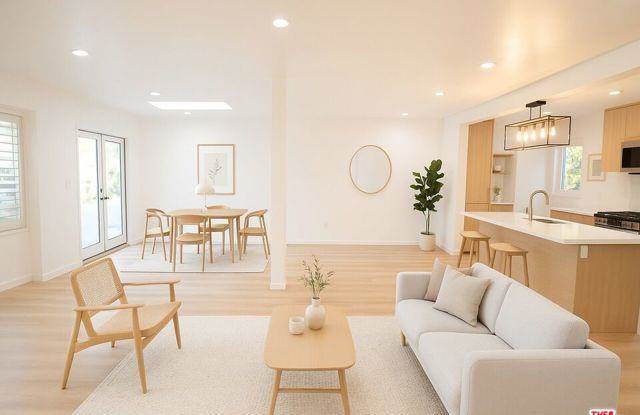12211 Tiara Street photos photos