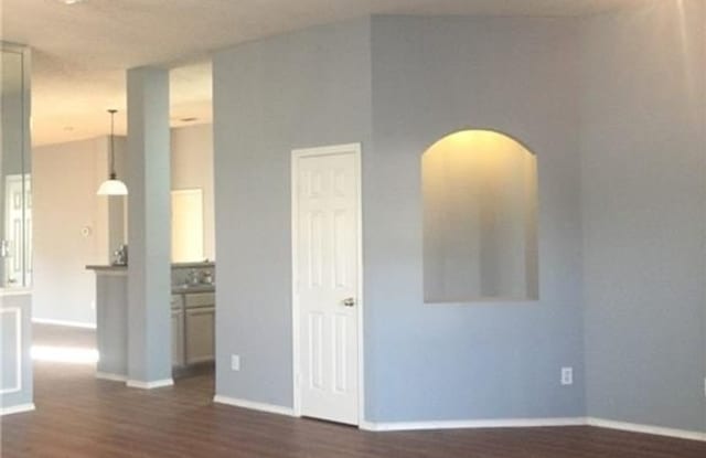 7816 Salton Lane Gallery 4