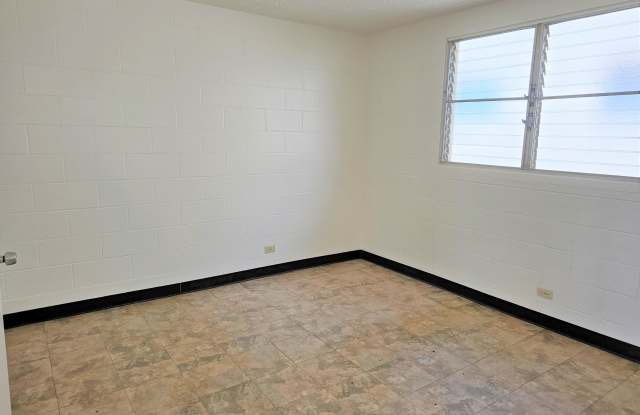 94-961 KAHUAMOKU PL- AGENTS: SANDY FREITAS/K. FUKUMOTO - 21 Gallery 4