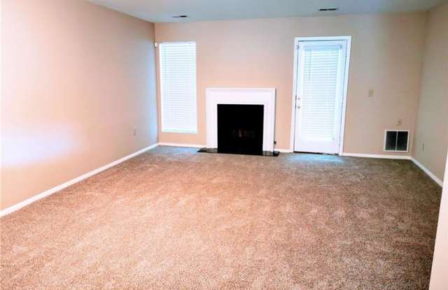 2937 Aspen Woods Entry Gallery 3
