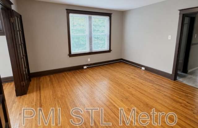 5301 Michigan Avenue Gallery 2