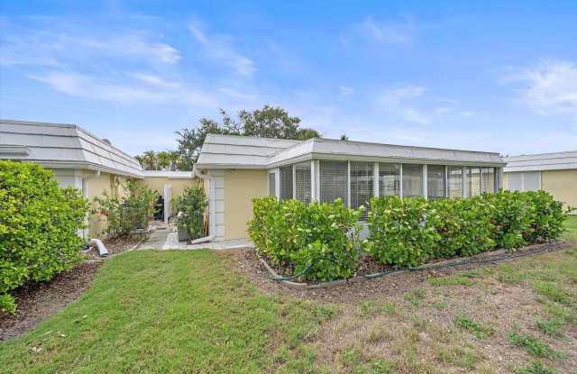 5865 TIDEWOOD Avenue Gallery 1