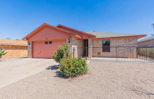 Beautiful 3 Bedroom/2 Bath Home photos photos