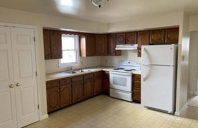 3154 Irishtown Rd - 3154 Irishtown Road, Gordonville, PA 17529