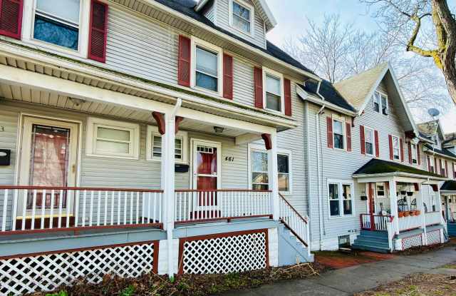 461 Averill Ave | 3 BD/1 BA | Great Location | Bonus Room/Loft photos photos