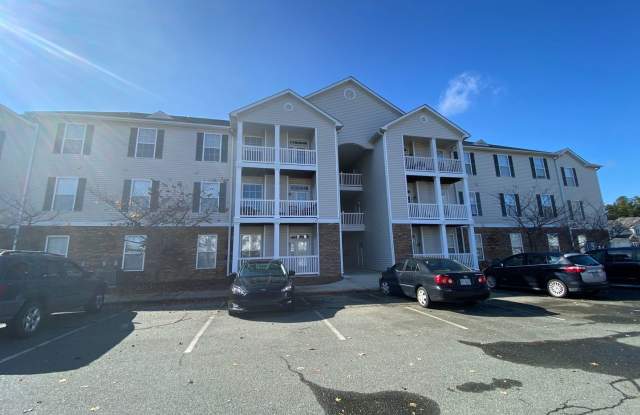 Condo / Burlington - 3031 Winston Drive, Burlington, NC 27215