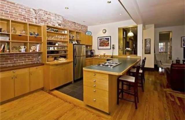 Mission Hill 3 Bed | Heat & Hot Water Included | 1,090 Sq Ft | No Broker Fee Gallery 3