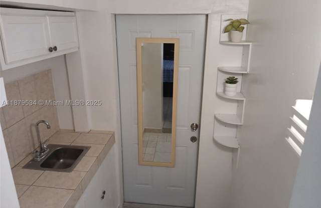11510 SW 182nd Ter Gallery 2