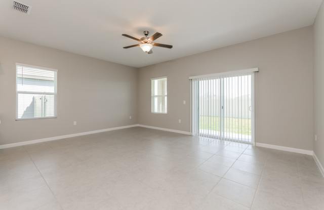 320 Kenilworth Drive Gallery 3