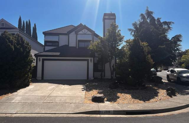 Wonderfully updated Waterman Highlands Home photos photos